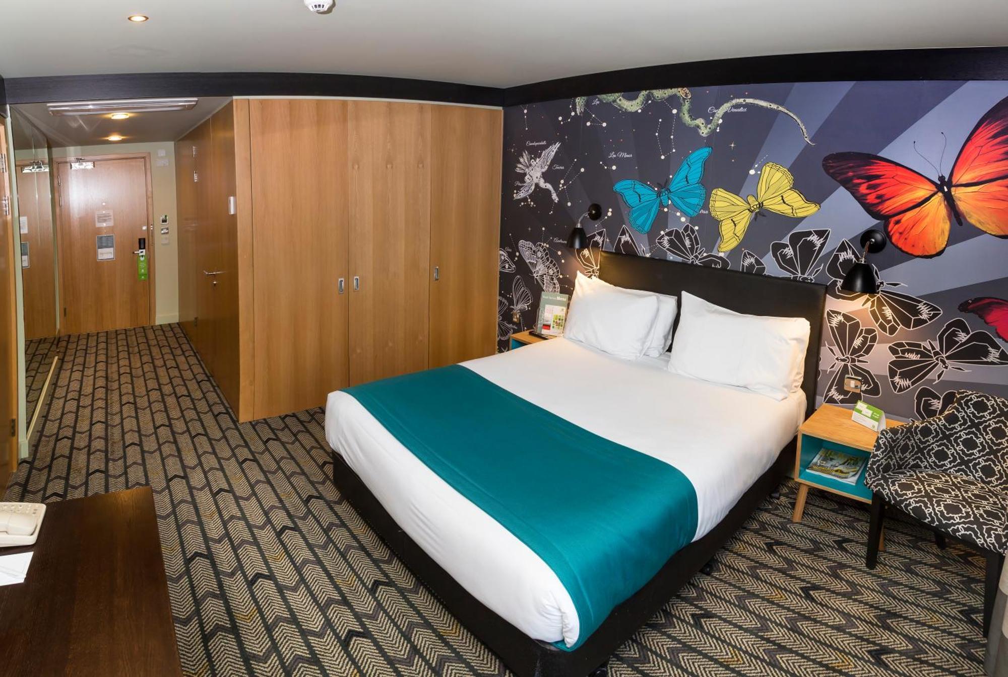Holiday Inn Salisbury - Stonehenge By Ihg Amesbury Exterior foto
