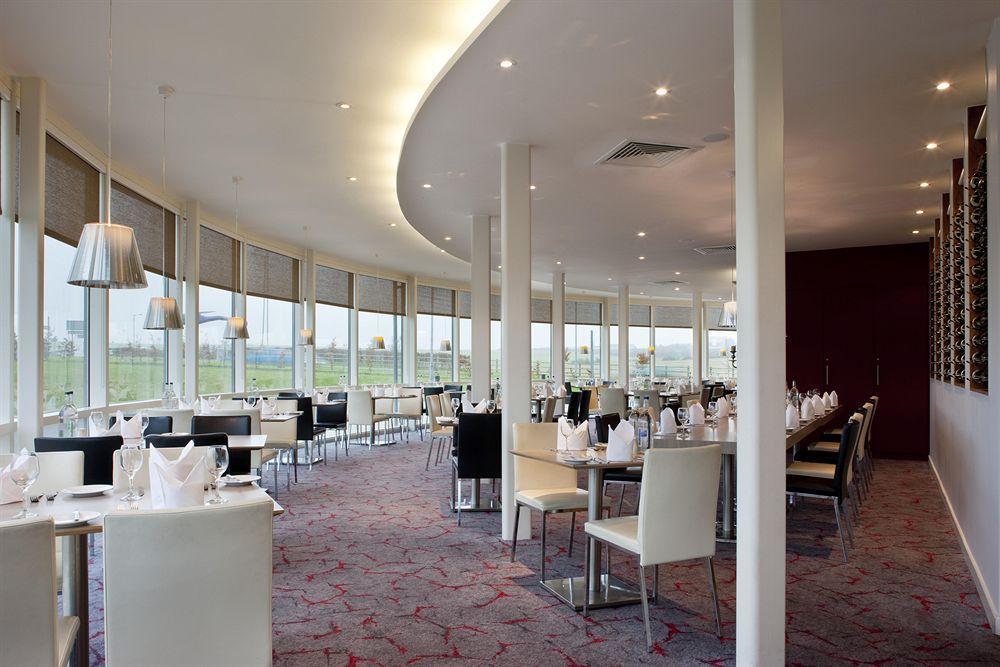 Holiday Inn Salisbury - Stonehenge By Ihg Amesbury Exterior foto